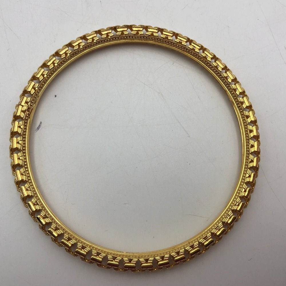 JBK Jacqueline Kennedy Gold Tone Open Work Textured Hollow Bangle Bracelet - Picture 4 of 7